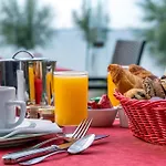 Family Golf Otel 3*