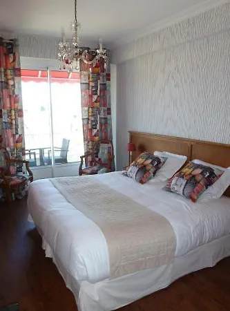 Hotell Family Golf Royan