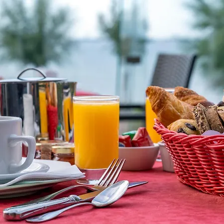 Family Golf Hotel 3*