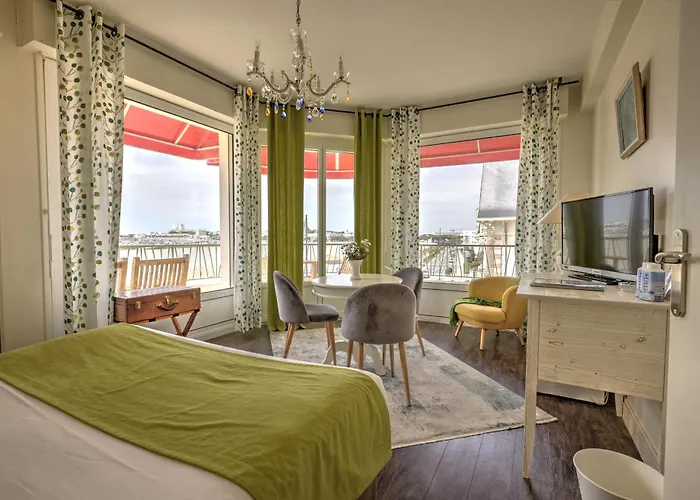 Family Golf فندق