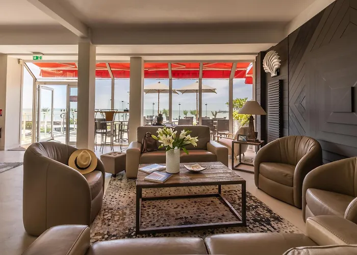 호텔 Family Golf 로양